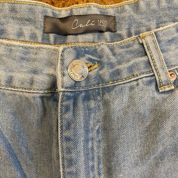 CALI 1850 light wash distressed‎ high waist denim cut off shorty shorts - Picture 2 of 6